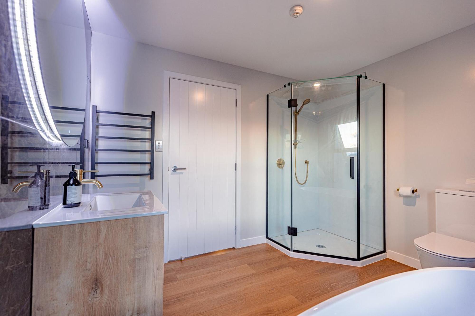 Johnston Apartments - Award-Winning Building, Your Unforgettable Stay Whanganui Extérieur photo