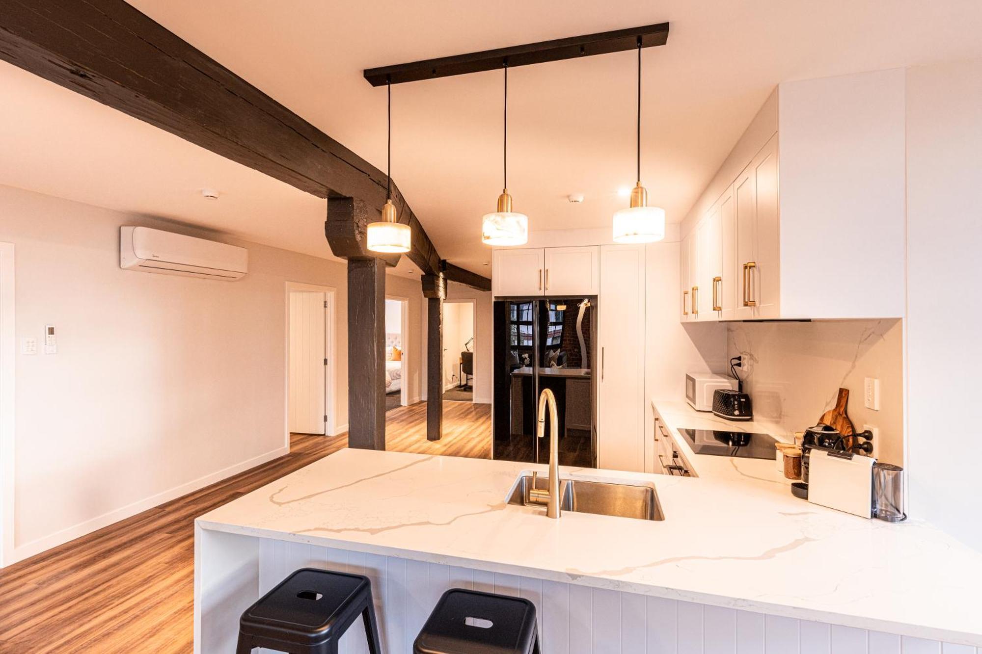 Johnston Apartments - Award-Winning Building, Your Unforgettable Stay Whanganui Extérieur photo