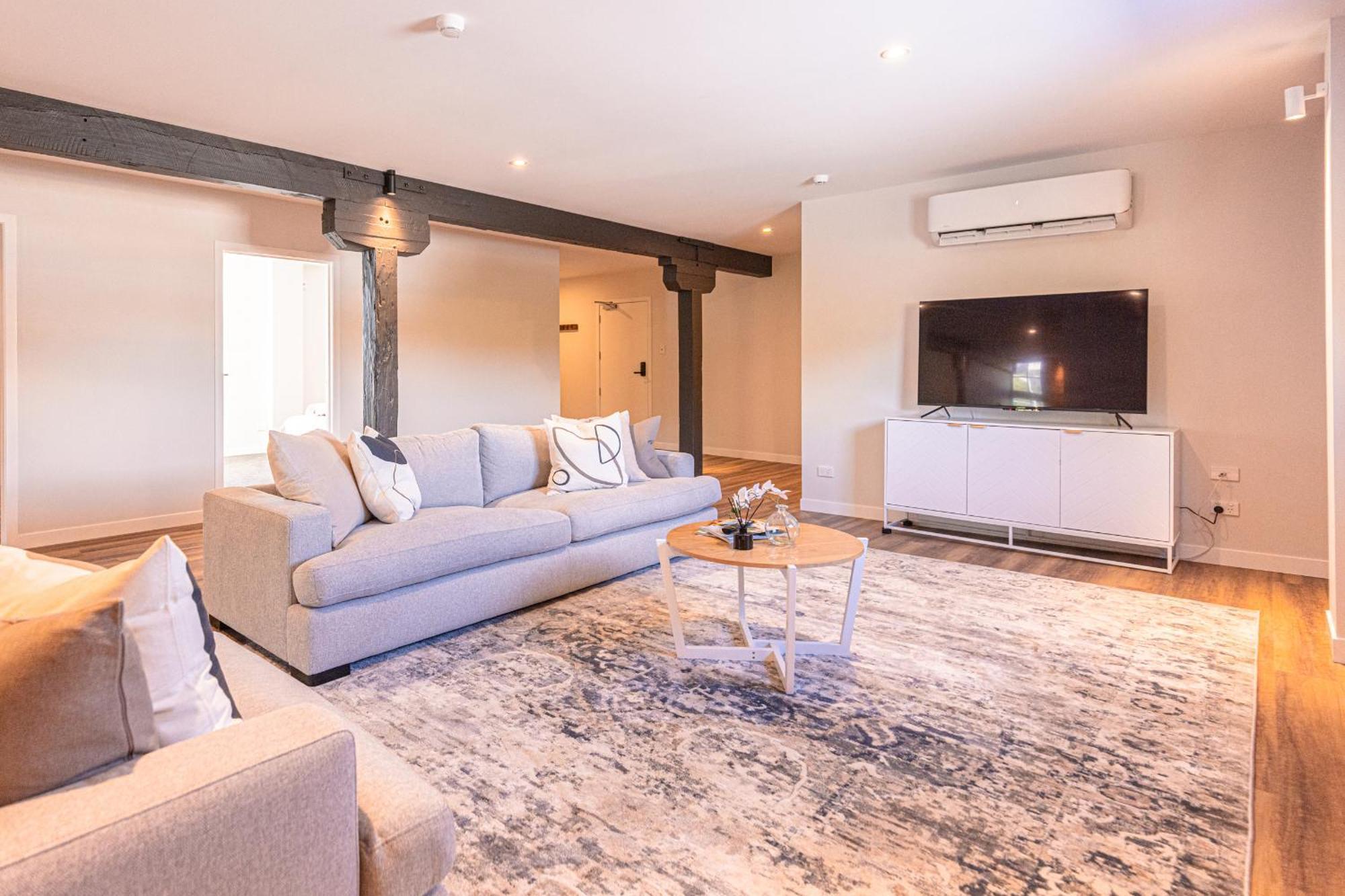 Johnston Apartments - Award-Winning Building, Your Unforgettable Stay Whanganui Extérieur photo