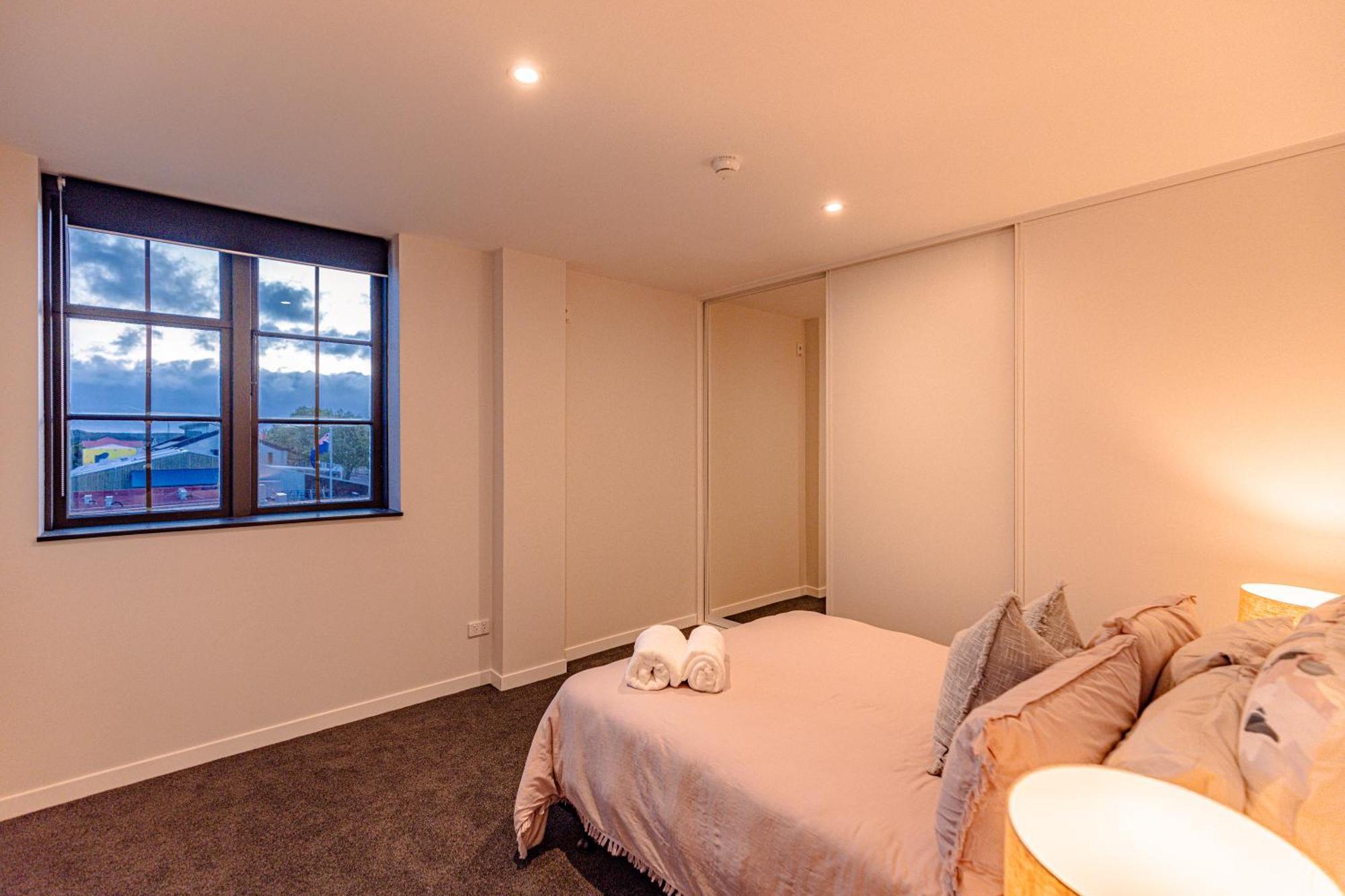 Johnston Apartments - Award-Winning Building, Your Unforgettable Stay Whanganui Extérieur photo