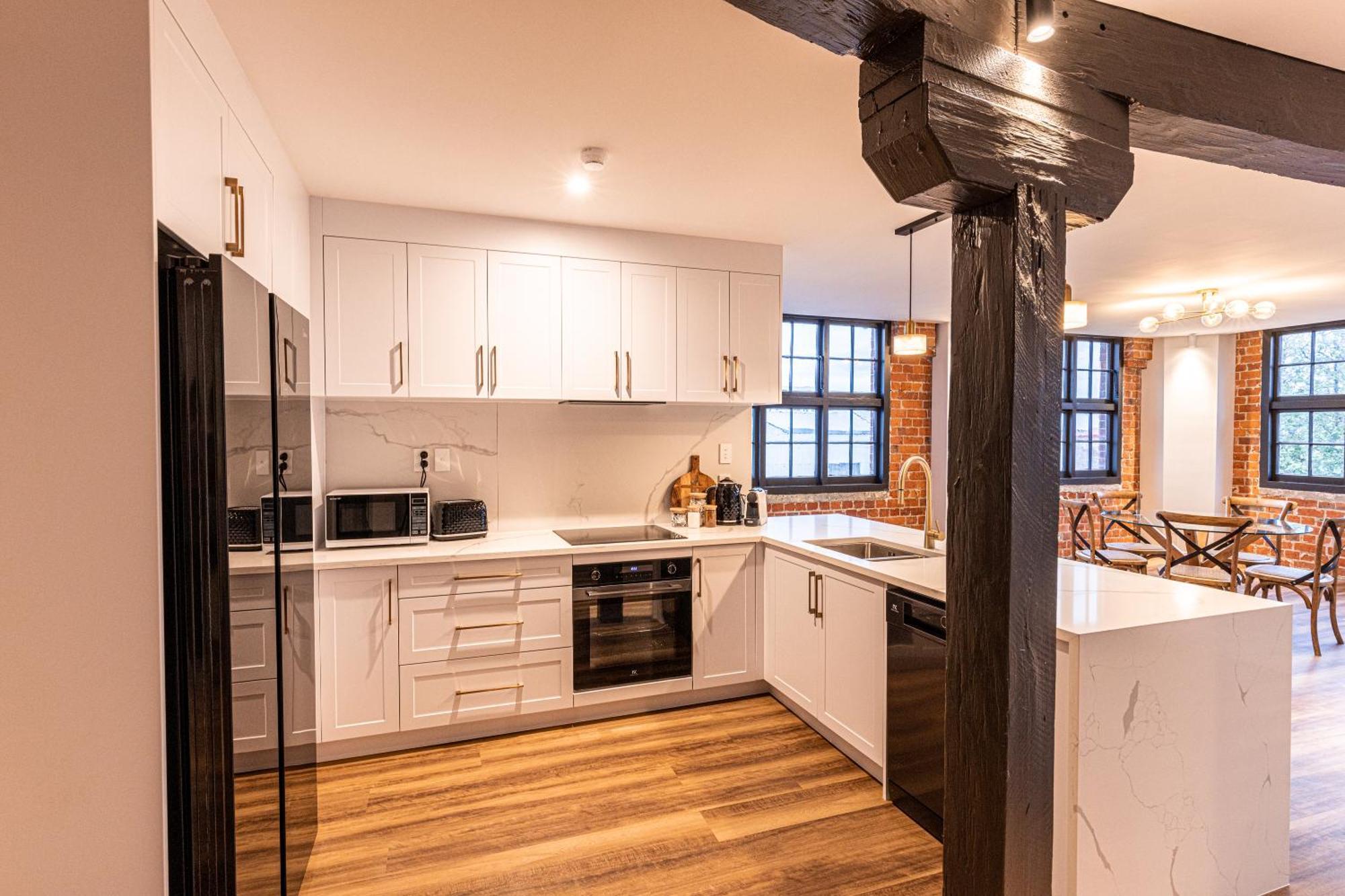 Johnston Apartments - Award-Winning Building, Your Unforgettable Stay Whanganui Extérieur photo